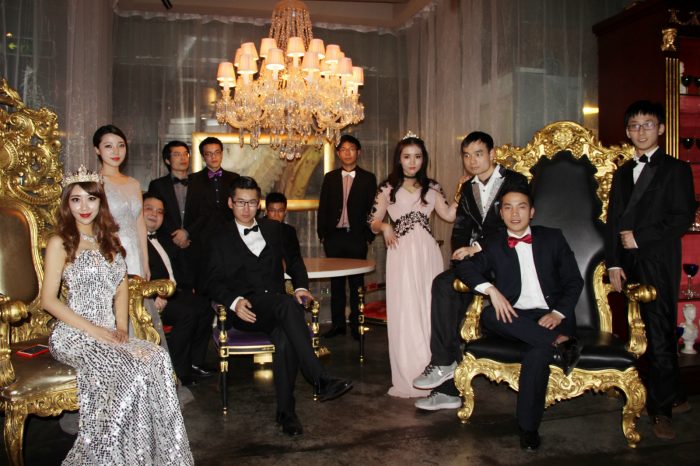 她讓用戶看劇之余搜同款 2億SKU任性剁手 識別1萬種物體