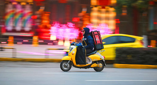 地推員和配送員們，穿梭在城市的每個毛細(xì)血管里