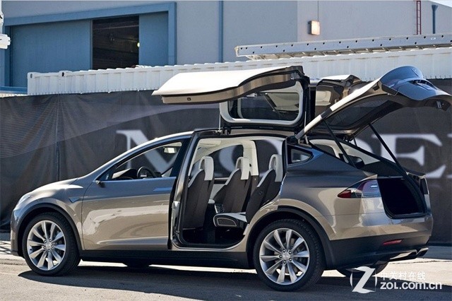 Tesla的經(jīng)營哲學 何以撼動傳統(tǒng)汽車行業(yè) 