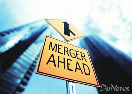 DoNews 3月18日消息（記者 周勤燕）相傳甚久的<a href=http://www.odrdzsf.cn/huodong/926/hczol.html target=_blank class=infotextkey>中關(guān)村在線</a>&ldquo;賣身&rdquo;傳聞終于塵埃落定，收購(gòu)中關(guān)村在線的不是之前盛傳的<a href=http://www.odrdzsf.cn/show/JD.html target=_blank class=infotextkey>京東</a>，而是老牌B2B企業(yè)<a href=http://www.odrdzsf.cn/show/hc360.html target=_blank class=infotextkey>慧聰網(wǎng)</a>。